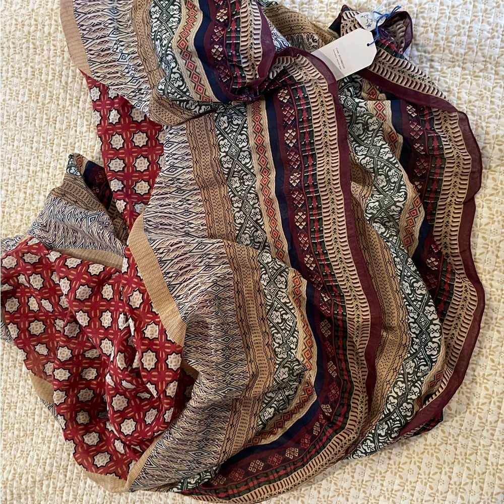 New! Huge, airy One Hundred Stars shawl 76 x 40 - Picture 5 of 9